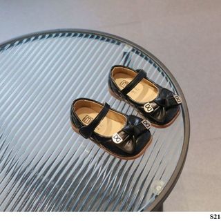 Giầy BB đen S21-25 R259.99 ri5