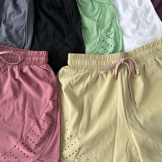 Quần đùi 2 lớp đục lỗ 65k Phom chất chuẩn đẹp Size m.l.xl.xxl Ri 2222 Tách nửa ri được mới nhất 2024 Thể Thao cao cấp Siêu Đẹp Giá Sỉ,