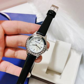 Đồng hồ da mới viền đá