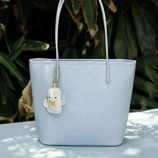 Tìm Đại lý phân phối giày dép, túi xách cao cấp, có thương hiệu Aokang, Exull Mode .Chiết khấu rất hấp dẫn