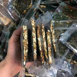 Thanh rong biển kẹp hạt dinh dưỡng