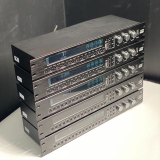 Vang Cơ Lai Số FX80 LUXURY - Tích Hợp Lọc Xì Equalizer Tiếng Reverb Siêu Sáng Karaoke Chuyên Nghiệp Âm Thanh Cực Hay Bay Bông, Kết Nối Bluetooth, Cổng Quang, Chế Độ Cắt Sub