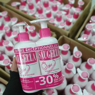DUNG DỊCH VỆ SINH BÉ GÁI SAUGELLA 200ML
