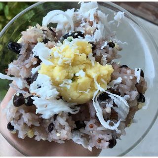 [HCM] 1KG ĐẬU ĐEN XANH LÒNG NGUYÊN HẠT HÀNG CHUẨN ĐẸP _ XANH LÒNG HẠT TO _XANH LÒNG 100%_Nấu xôi, nấu cháo, nấu chè
