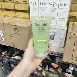 Sữa Rửa Mặt Sim ple Refreshing Facial Wash Chính Hãng 150ml