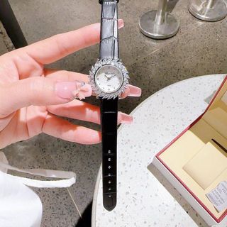 ĐỒNG HỒ NỮ TRUNG CẤP DA CHOPA HOA VIỀN ĐÁ 4