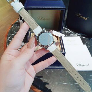ĐỒNG HỒ NỮ TRUNG CẤP CHOPA.R ĐÁ RƠI 2