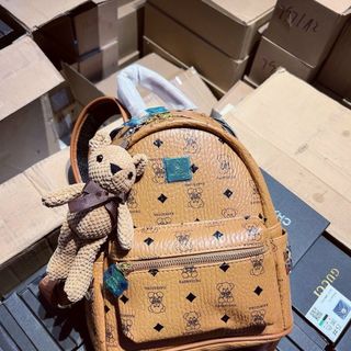 Túi xách quảng châu Balo Gấu Kèm Charm - 09B5461 (Chuyên sỉ túi xách sll, balo, ví, thắt lưng, túi Laptop)