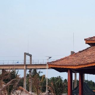 Đèn năng lượng chiếu sáng