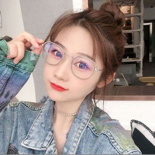 KÍNH KIM LOẠI HOTGIRL