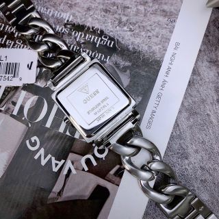 GUESESS CHAIN BRACELET