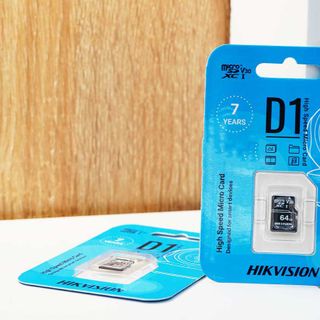 Thẻ Nhớ MicroSD 64GB Hikvision Màu Xanh Chuyên Dụng