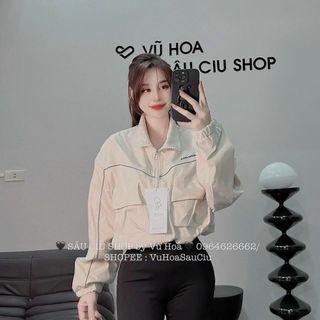 Áo khoác dù dáng lửng chạy mí viền,logo thêu, dây kéo phao.2 túi hộp trước ngực