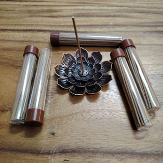 Trầm đàn hương không tăm