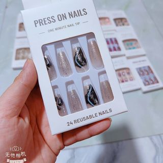 HỘP 24 MÓNG ĐÁ KÈM KEO DÁN MÓNG mỗi lố được mix sẵn rồi ạ