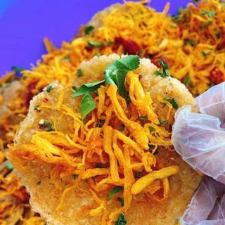 CƠM CHÁY LẮC KHÔ GÀ MẶN MẶN, CAY CAY SIÊU NGON 500G - WINNIE HOUSE