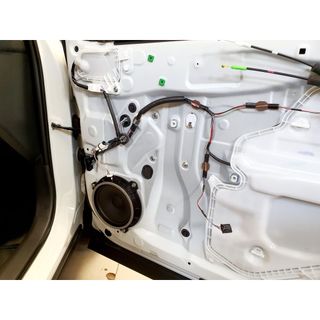 Loa cánh cửa ô tô FOCAL IS 165 cho xe FORD và TOYOTA miễn phí lắp đặt