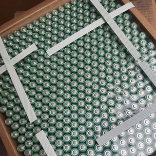 Pin tiểu AA hãng GP ( pin khô , không chảy nước )