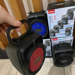 Loa Bluetooth KIMISO KMS-1185 màu đen.