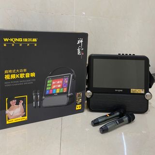 LOA BLUETOOTH KARAOKE W-KING V2 New 2022 (Màn hình cảm ứng Android, 2 Micro không dây)