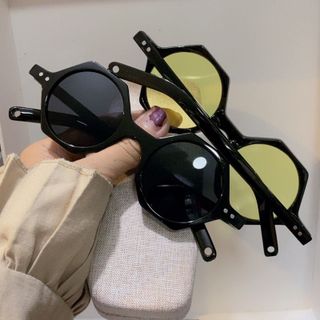 mắt kính,kính mắt đẹp,mắt kính model,mắt kính phom lục giác