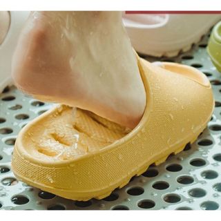 dép đi trong nhà tắm ,dép quai ngang ,dép xốp đi êm chân