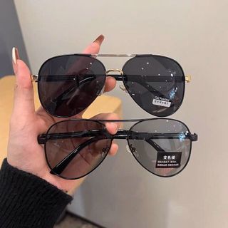 Kính mát gọng dẻo titan tròng đổi mầu uv400 chống bể chống gãy tốt bảo vệ an toàn cho mắt khi đeo kính