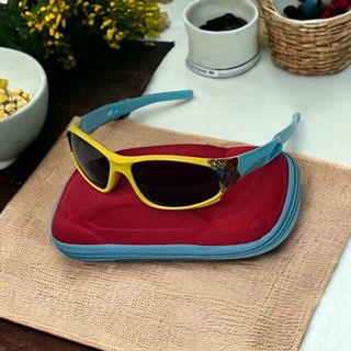 Kính mát model cho bé phom ôm sát mắt chống bụi chống gió chống côn trùng bay vô mắt