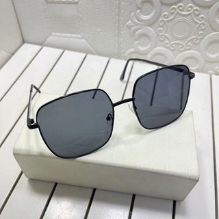 Kính mắt gọng si phom vuông dễ đeo
