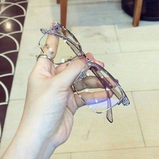 gọng kính ,gọng kính cận,kính gọng vuông,kính gọng cận nữ,