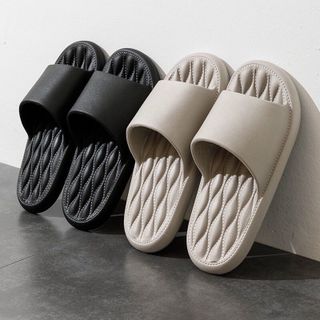 Dép bánh mì nam nữ quai ngang đế cao hàng xịn dép xốp đi êm chân hàng hottrend freeship { nhận ship hoả tốc trong ngày}