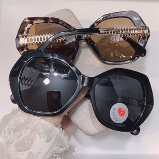 Kính mát nam nữ phom bầu chống UV400, thiết kế mắt vuông dễ đeo, màu sắc thời trang