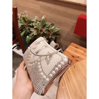TÚI ĐẦM ĐEO VAI HÀNG CAO CẤP CÓ DÂY ĐEO DÀI BÊN TRONG THUẬN TIỆN SỬ DỤNG KHI MANG ĐI CHƠI LÀM QUÀ TẶNG