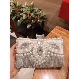 TÚI ĐẦM ĐEO VAI HÀNG CAO CẤP CÓ DÂY ĐEO DÀI BÊN TRONG THUẬN TIỆN SỬ DỤNG KHI MANG ĐI CHƠI LÀM QUÀ TẶNG