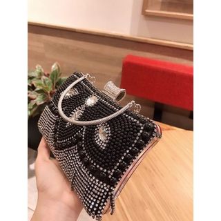 TÚI ĐẦM ĐEO VAI HÀNG CAO CẤP CÓ DÂY ĐEO DÀI BÊN TRONG THUẬN TIỆN SỬ DỤNG KHI MANG ĐI CHƠI LÀM QUÀ TẶNG