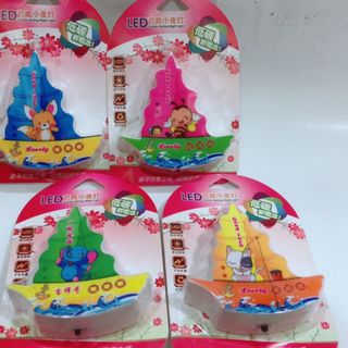 ĐÈN NGỦ CON THUYỀN NGỘ NGHĨNH