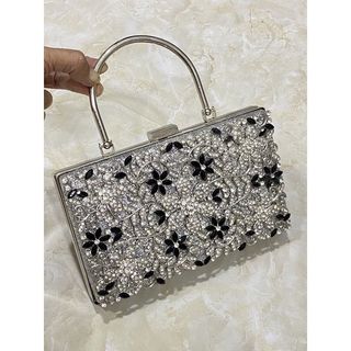 Bóp Đầm Đeo Vai (Săn Sale Khuyến Mãi)