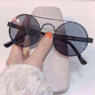 Kính mát nam nữ 9093chống UV400, thiết kế mắt vuông dễ đeo, màu sắc thời trang