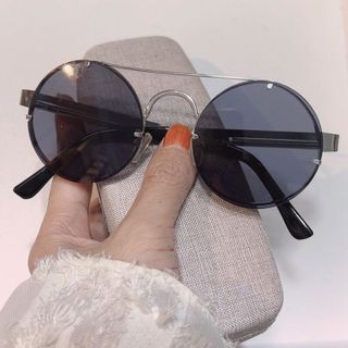 Kính mát nam nữ 9093chống UV400, thiết kế mắt vuông dễ đeo, màu sắc thời trang