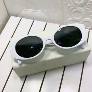 kính mát gọng đen,kính mát nu,kính dam,sỉ kính mắt thời trang(MK337)