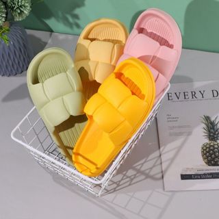 dép quai ngang,dép xốp đi êm chân ,dép đi trong nhà chống trơn trượt tốt