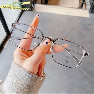 mắt kính gọng vuông,mắt kính đẹp,mắt kính lão cho ngừơi caotuổi