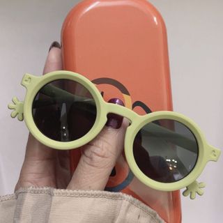 Kính mát gọng dẻo cho bé WILI chống UV400, thiết kế mắt tròn dễ đeo, màu sắc thời trang