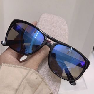 Mắt kính gọng nhựa phom vuông dễ đeo phù hợp với nhiều gương mặt 6354