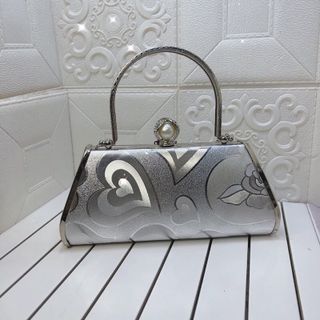 túi xách sang chảnh đi tiệc,túi xách đính đá dự tiệc có quai đeo vai tháo rời tiện sử dụngtx321