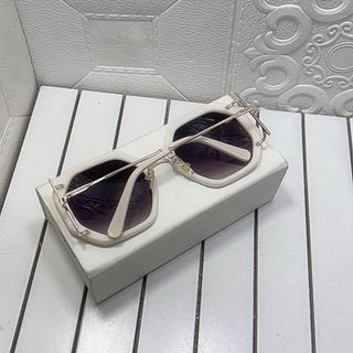 KÍNH MÁT HOT TREND GỌNG SI CAO CẤP PHOM TRÒN