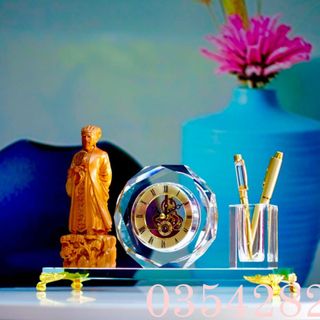 CUNG CẤP & SẢN XUẤT QUÀ TẶNG ĐỂ BÀN,ĐỰNG BÚT ĐỂ BÀN DOANH NHÂN,ỐNG CẮM BÚT PHA LÊ CAO CẤP,QUÀ TẶNG LÃNH ĐẠO TƯỢNG GỖ PHONG THUỶ,ĐƠN VỊ UY TÍN CHUYÊN NGHIỆP TRONG LĨNH VỰC QUÀ TẶNG