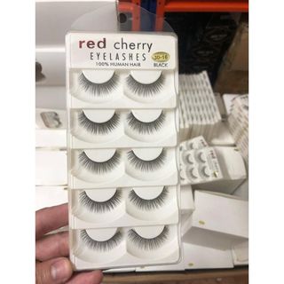 Mi giả 3d red cher ry gắn lên mắt rất thật, không mang lại cảm giác nặng nề.