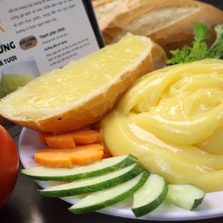 Nguyên liệu nhân bánh mì...chả cá, xíu mại, gà xé, bơ, pate