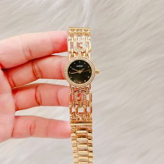 Đồng hồ guesess lắc mẫu mới